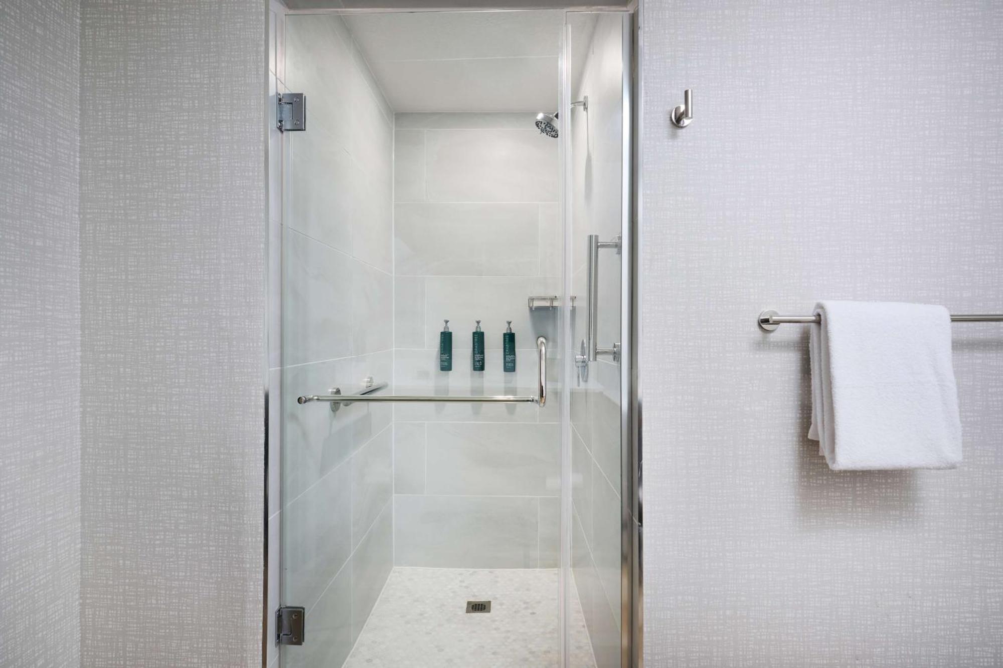 Doubletree By Hilton Chatsworth Los Angeles Eksteriør bilde